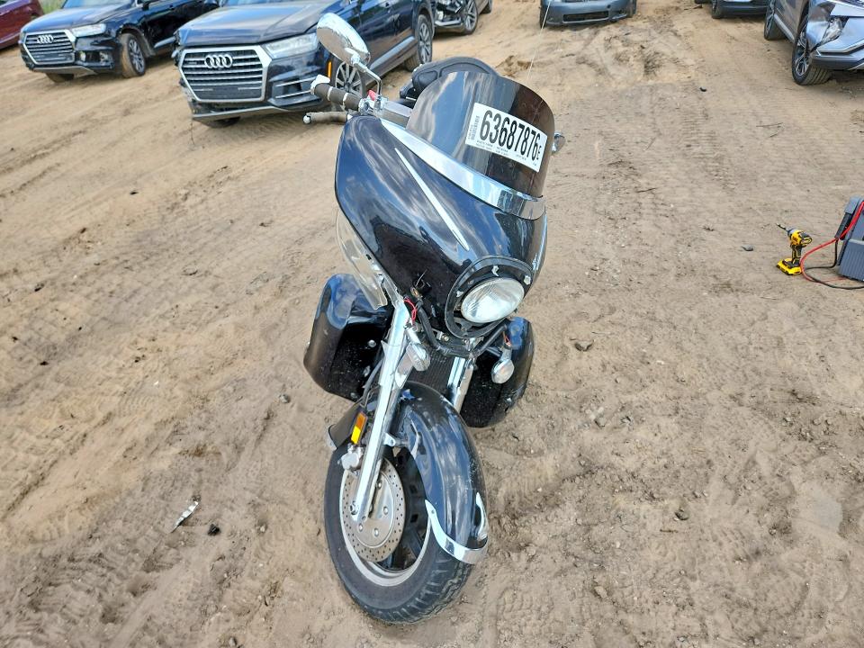 63687876 :رقم المزاد ، JYAVP04E55A008258 vin ، 2005 Yamaha Xvz13 مزاد بيع