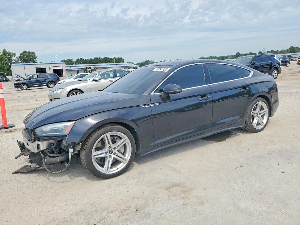 66091506 :رقم المزاد ، WAUDACF52MA044405 vin ، 2021 Audi A5 مزاد بيع