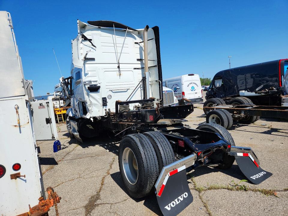 Auction sale of the 2022 Volvo Vn, vin: 4V4NC9EH6NN296026, lot number: 63388136