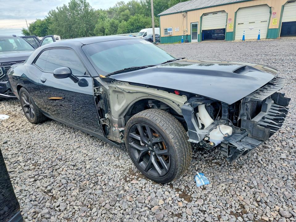 Auction sale of the 2019 Dodge Challenger, vin: 2C3CDZBT6KH521241, lot number: 65481026