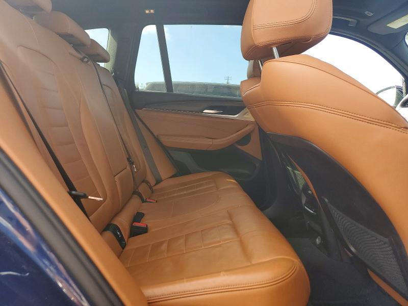 67376366 :رقم المزاد ، 5UXTR9C51JLD72091 vin ، 2018 Bmw X3 مزاد بيع