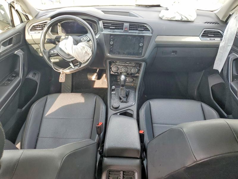 Продажа на аукционе авто 2021 Volkswagen Tiguan, vin: 3VV2B7AX8MM065979, номер лота: 66807166