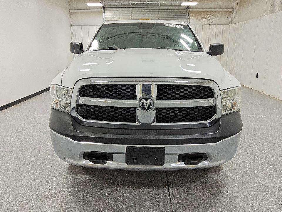 63575136 :رقم المزاد ، 1C6RR7FT9FS710249 vin ، 2015 Ram 1500 مزاد بيع