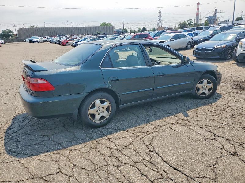 63279926 :رقم المزاد ، 1HGCG1658YA069270 vin ، 2000 Honda Accord مزاد بيع