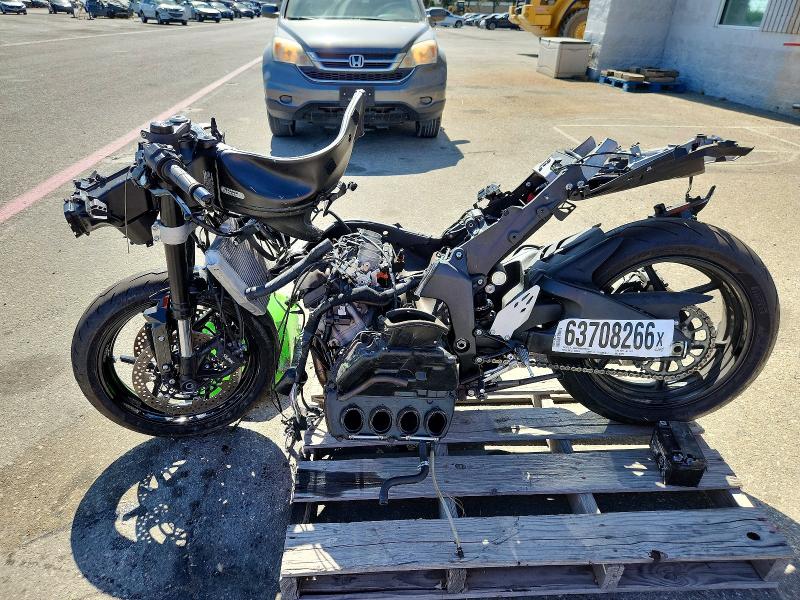 63708266 :رقم المزاد ، JKBZXJK10SA007094 vin ، 2025 Kawasaki Zx636 مزاد بيع