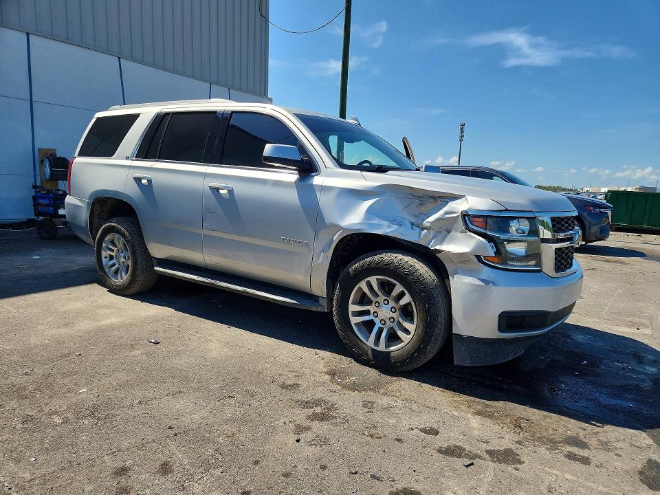 Продаж на аукціоні авто 2017 Chevrolet Tahoe, vin: 1GNSCBKC5HR142734, номер лоту: 64764276