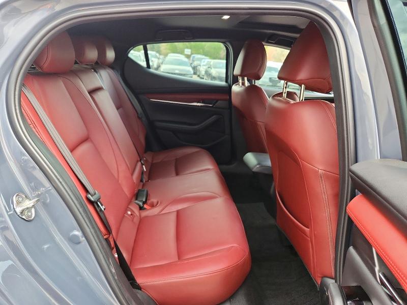 64617656 :رقم المزاد ، JM1BPAML7N1522284 vin ، 2022 Mazda 3 مزاد بيع