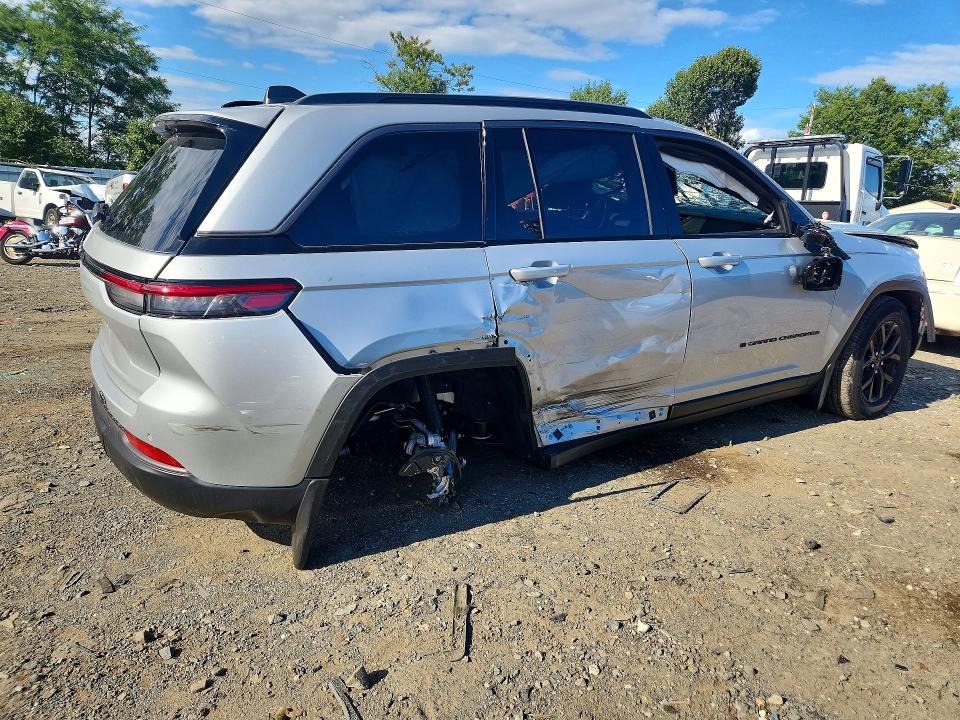 Продажа на аукционе авто 2026 Jeep Grand Cherokee, vin: 1C4RJHARXTC208518, номер лота: 65926286