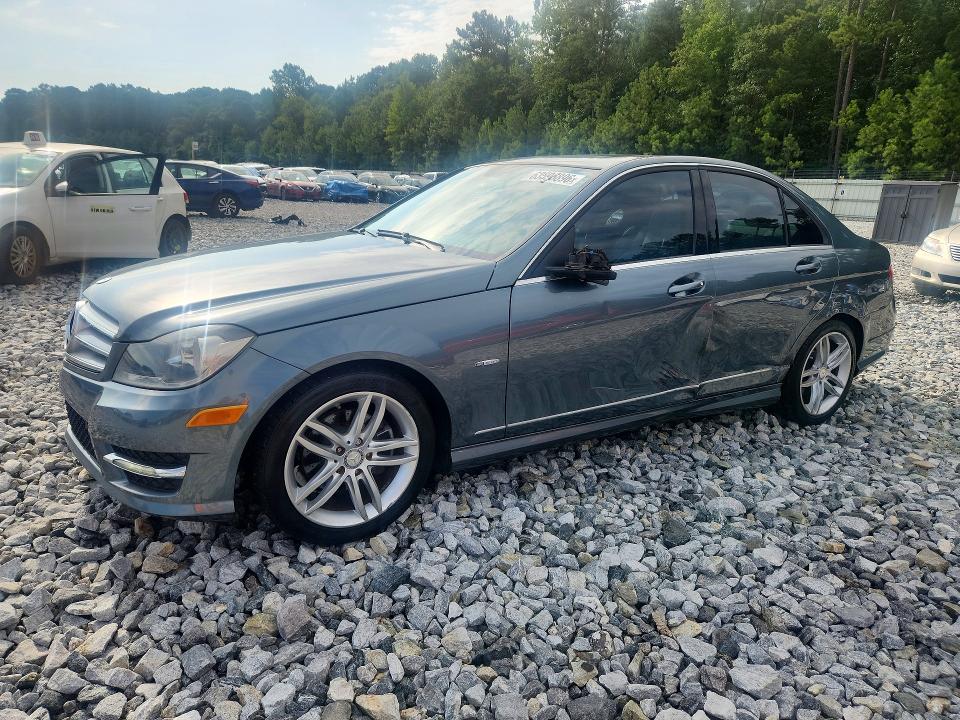 2012 Mercedes-benz C მანქანა იყიდება აუქციონზე, vin: WDDGF4HB4CF864177, აუქციონის ნომერი: 63596896