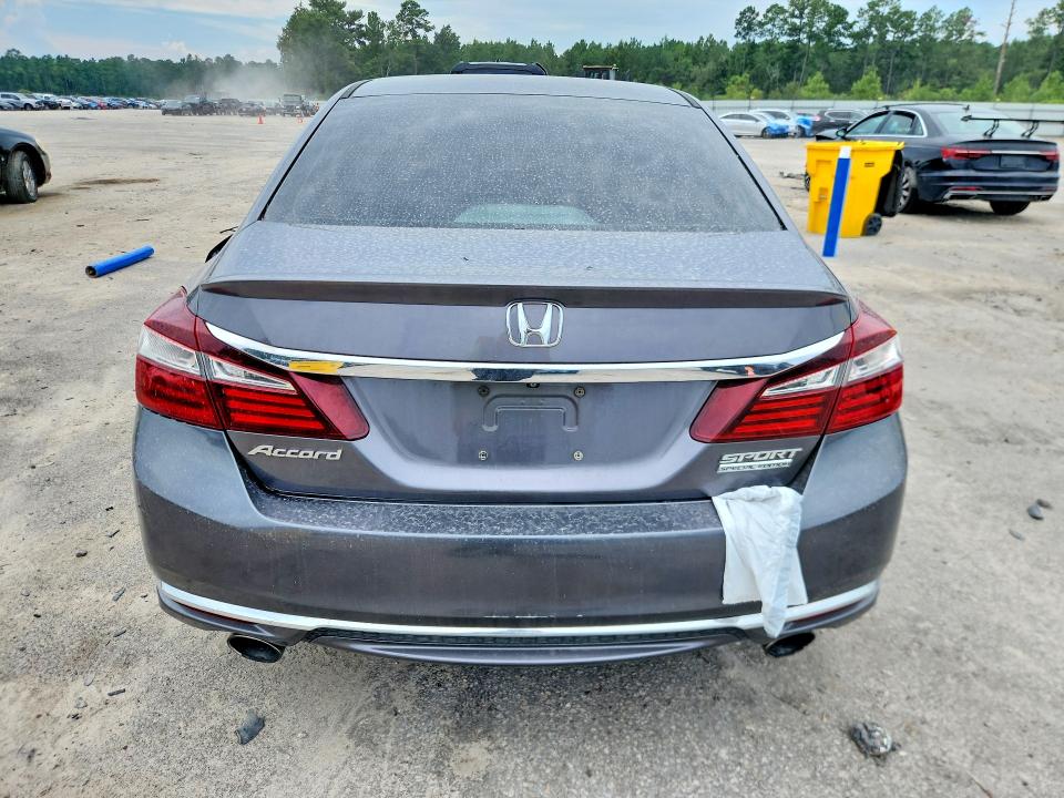 2017 Honda Accord მანქანა იყიდება აუქციონზე, vin: 1HGCR2F19HA291572, აუქციონის ნომერი: 65807426