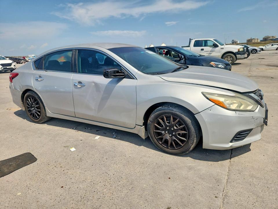 Продаж на аукціоні авто 2016 Nissan Altima, vin: 1N4AL3AP2GN334381, номер лоту: 63709196