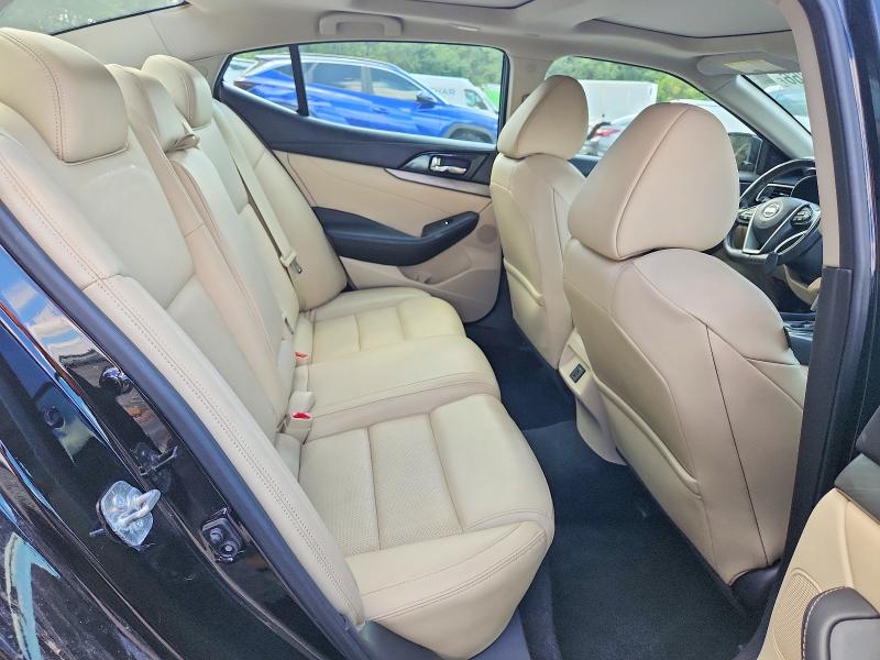 66345866 :رقم المزاد ، 1N4AA6APXJC369213 vin ، 2018 Nissan Maxima مزاد بيع