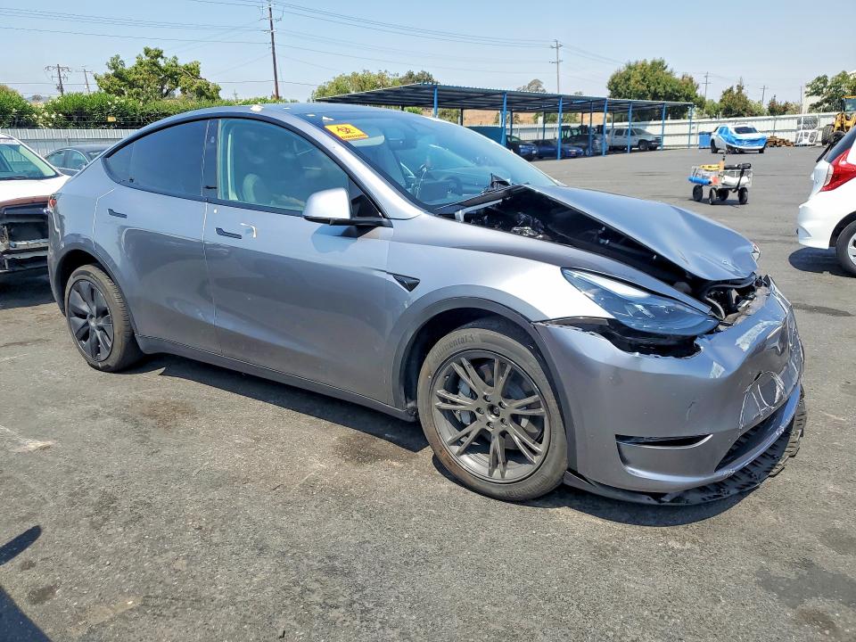 2025 Tesla Model Y მანქანა იყიდება აუქციონზე, vin: 7SAYGDEE0SF308075, აუქციონის ნომერი: 64156416