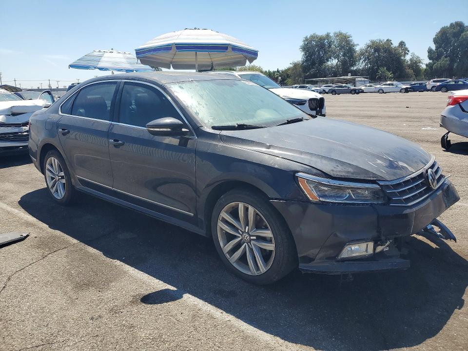 2017 Volkswagen Passat მანქანა იყიდება აუქციონზე, vin: 1VWHM7A34HC064395, აუქციონის ნომერი: 65855036