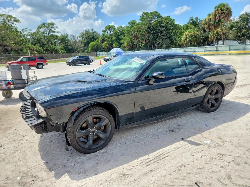 65526396 :رقم المزاد ، 2C3CDYBT5EH261266 vin ، 2014 Dodge Challenger مزاد بيع