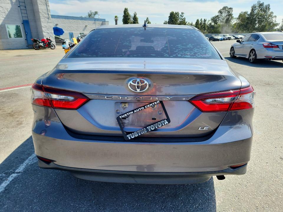 2021 Toyota Camry მანქანა იყიდება აუქციონზე, vin: 4T1C11AK1MU418304, აუქციონის ნომერი: 64958556