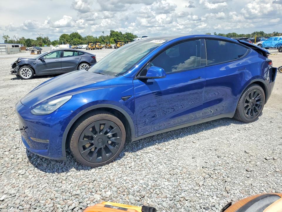 66480946 :رقم المزاد ، 5YJYGAEE2MF128675 vin ، 2021 Tesla Model Y مزاد بيع