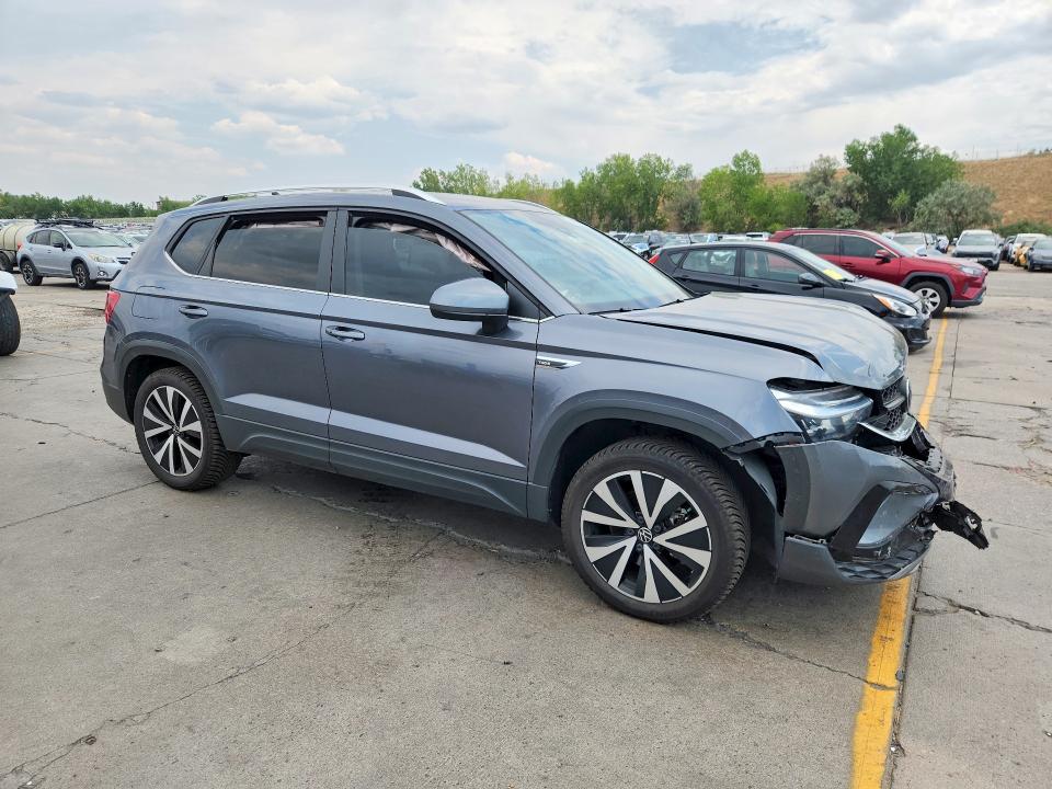 Продажа на аукционе авто 2022 Volkswagen Taos, vin: 3VVWX7B28NM019592, номер лота: 64571906