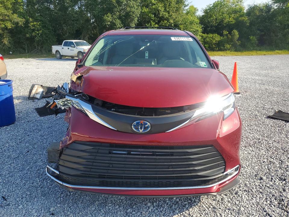 63671116 :رقم المزاد ، 5TDYRKEC5NS077782 vin ، 2022 Toyota Sienna مزاد بيع