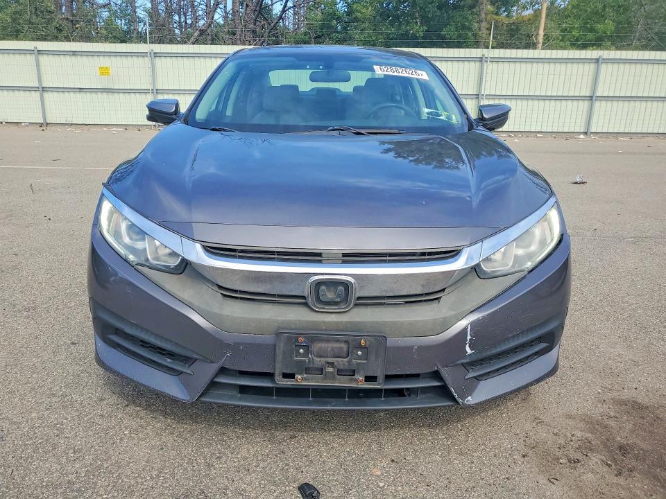 62882626 :رقم المزاد ، 19XFC2F71GE239785 vin ، 2016 Honda Civic مزاد بيع