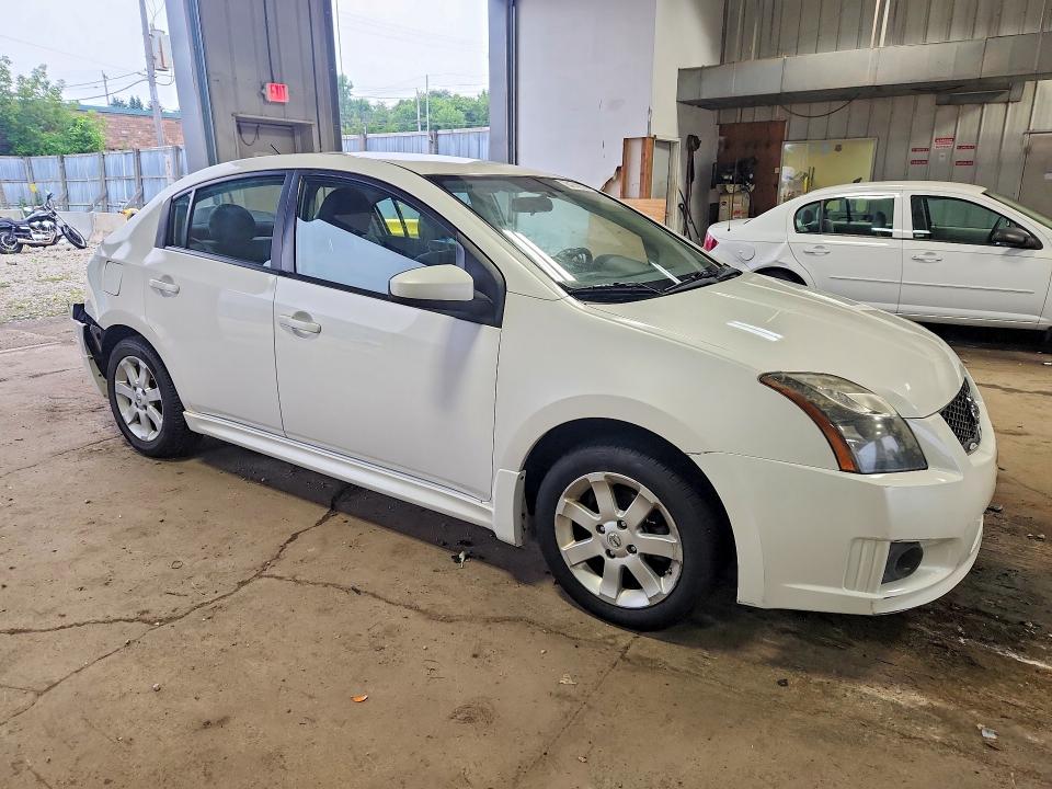 64742576 :رقم المزاد ، 3N1AB6AP8CL732545 vin ، 2012 Nissan Sentra مزاد بيع