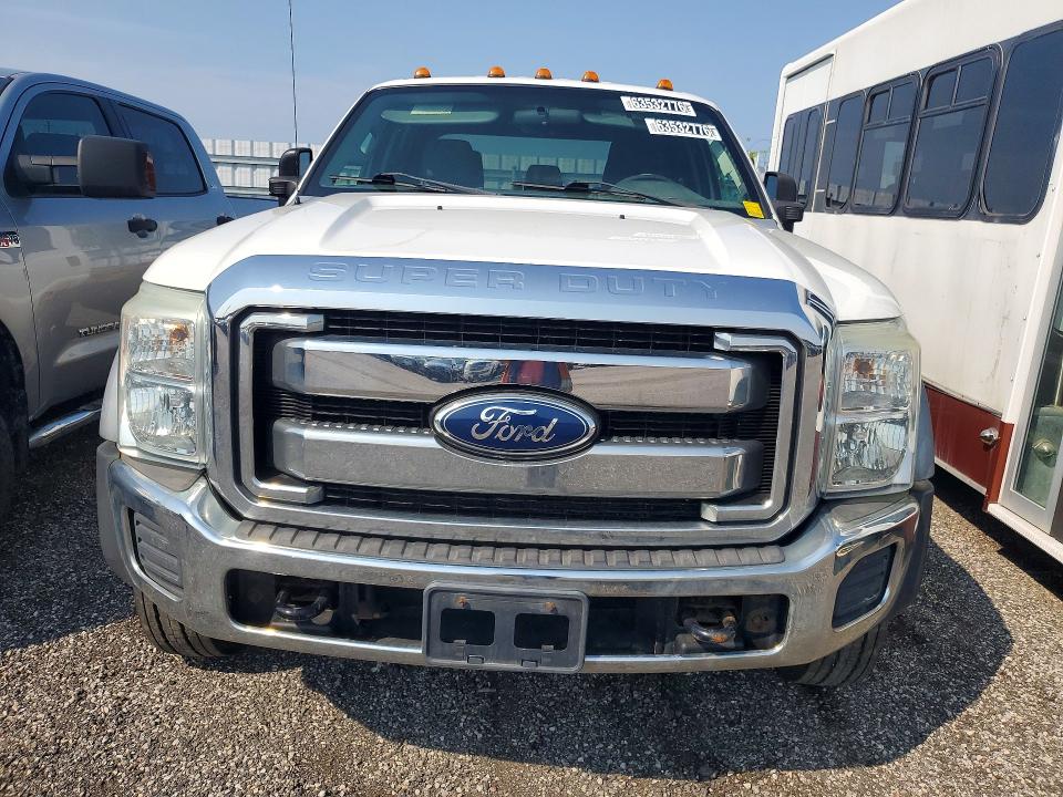 63532776 :رقم المزاد ، 1FD0W4HT4BEC55269 vin ، 2011 Ford F450 مزاد بيع