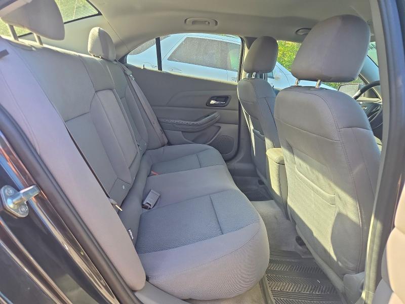 64571446 :رقم المزاد ، 1G11B5SLXFF158671 vin ، 2015 Chevrolet Malibu مزاد بيع