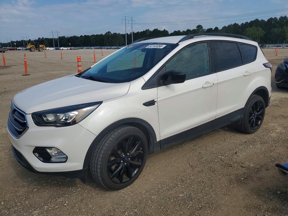 Продаж на аукціоні авто 2017 Ford Escape, vin: 1FMCU0G92HUB95900, номер лоту: 64163056