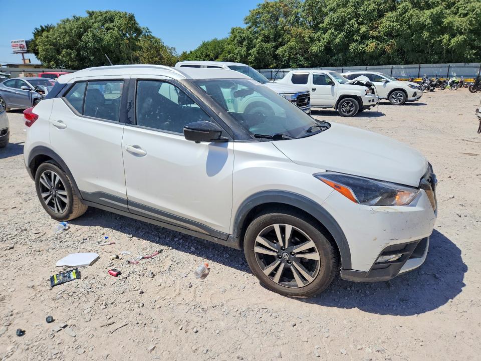 65699226 :رقم المزاد ، 3N1CP5CU2KL559367 vin ، 2019 Nissan Kicks مزاد بيع