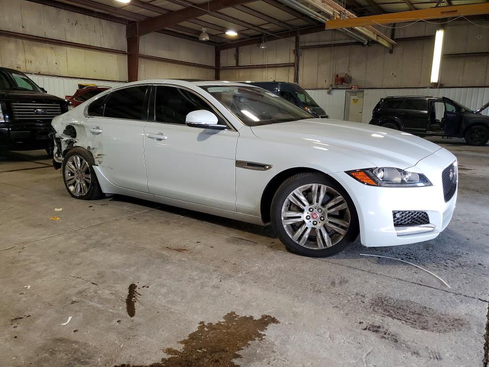 Продажа на аукционе авто 2017 Jaguar Xf, vin: SAJBJ4BV7HCY46840, номер лота: 63261076
