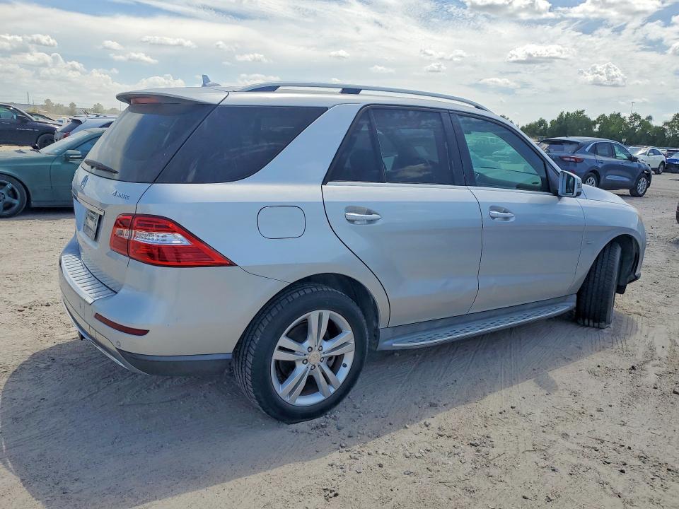 65759636 :رقم المزاد ، 4JGDA5HB0CA017845 vin ، 2012 Mercedes-benz Ml مزاد بيع