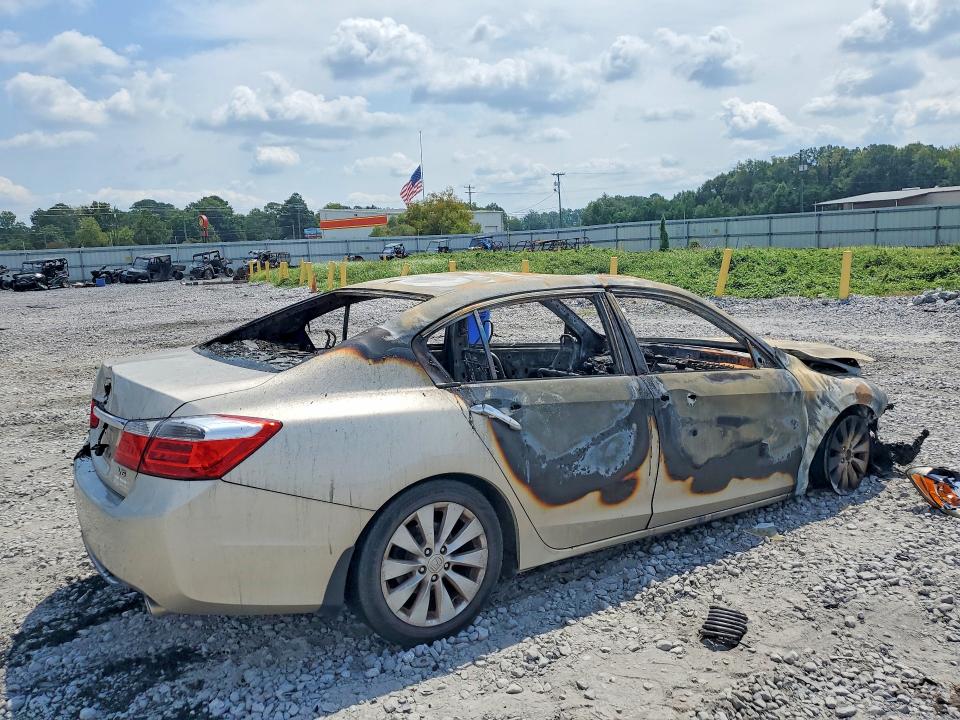 2014 Honda Accord მანქანა იყიდება აუქციონზე, vin: 1HGCR3F84EA031157, აუქციონის ნომერი: 65957036