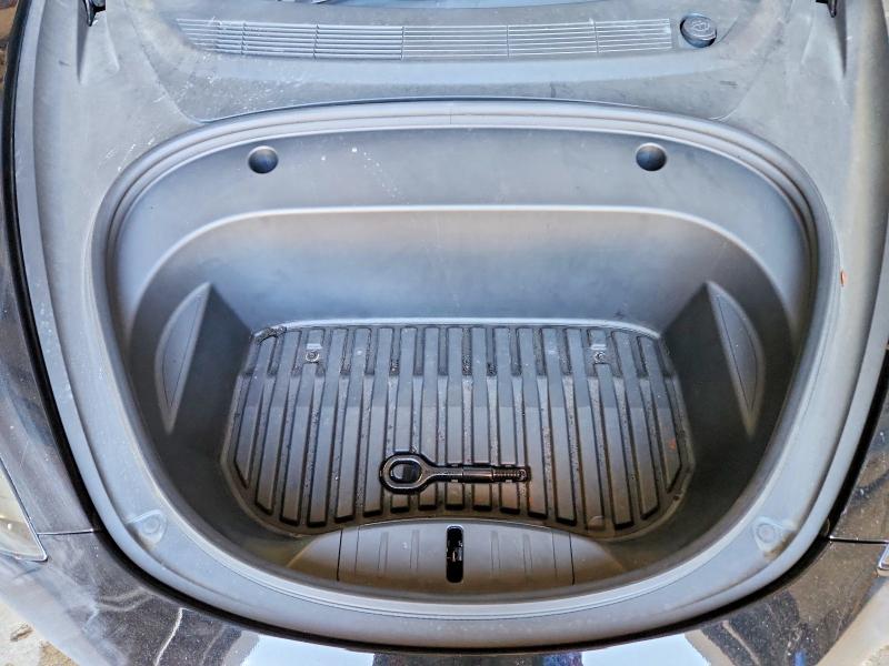64856546 :رقم المزاد ، 5YJ3E1EA8NF370272 vin ، 2022 Tesla Model 3 مزاد بيع