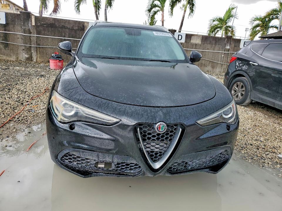 Продаж на аукціоні авто 2018 Alfa Romeo Stelvio, vin: ZASFAKAN7J7B87945, номер лоту: 65726316