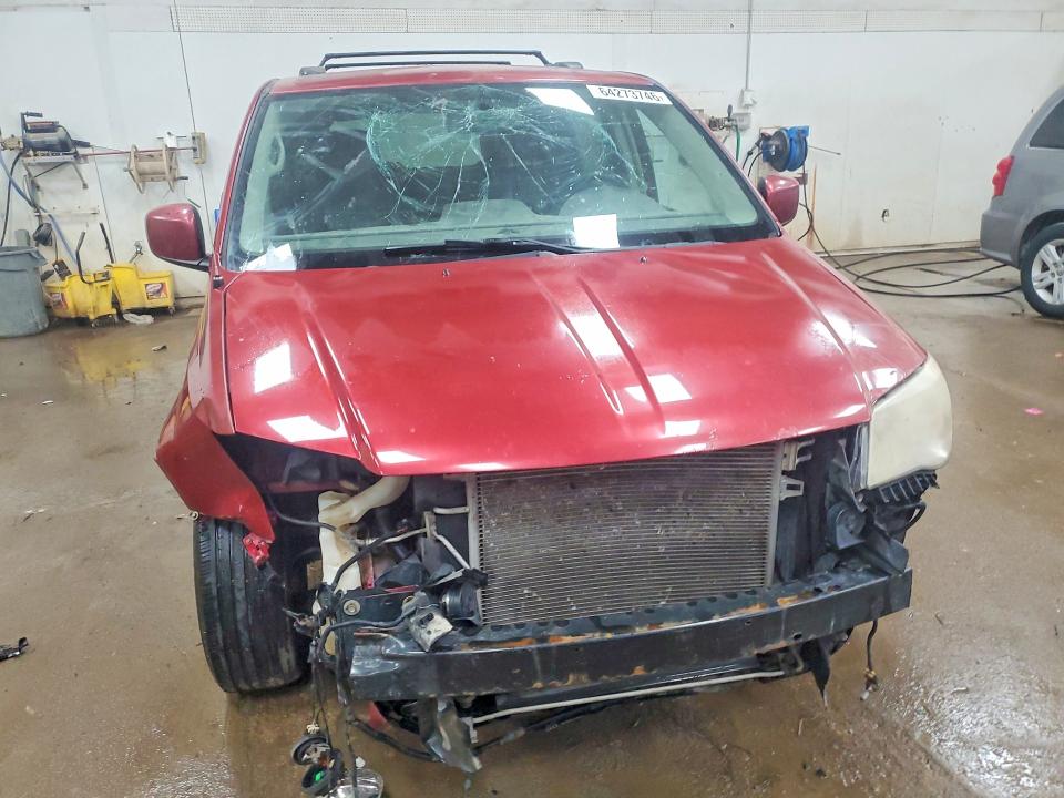64273746 :رقم المزاد ، 2C4RC1BG2ER434707 vin ، 2014 Chrysler Town & Country مزاد بيع