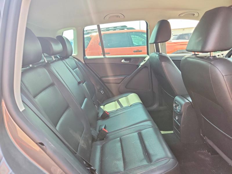 63905136 :رقم المزاد ، WVGAV7AX1CW004999 vin ، 2012 Volkswagen Tiguan مزاد بيع