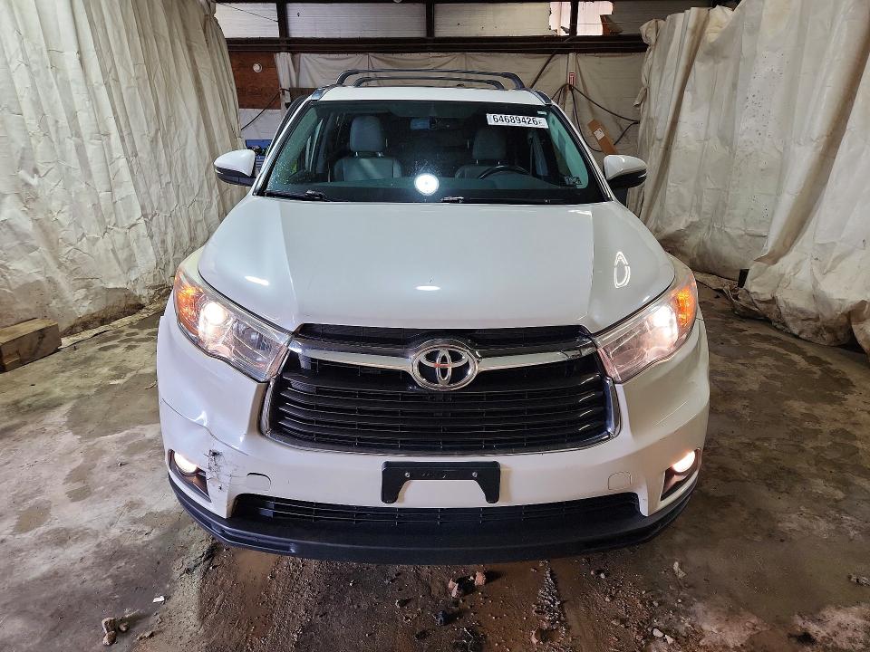 Продажа на аукционе авто 2016 Toyota Highlander, vin: 5TDJKRFH5GS243519, номер лота: 64689426