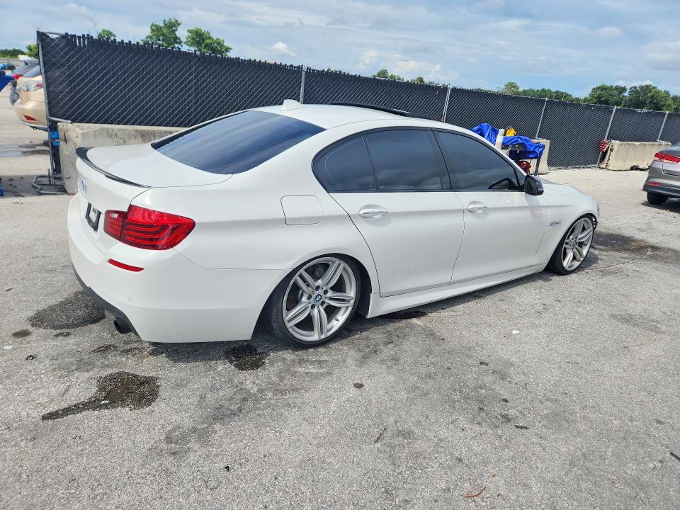 64443946 :رقم المزاد ، WBA5B3C56FD543103 vin ، 2015 Bmw 535 مزاد بيع