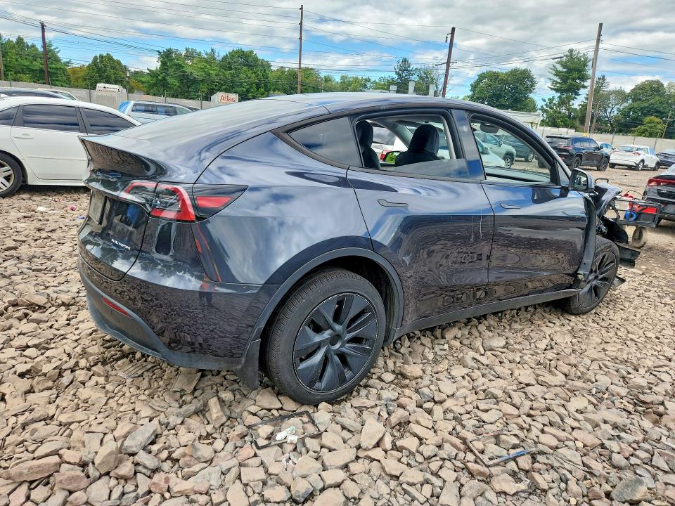 2025 Tesla Model Y მანქანა იყიდება აუქციონზე, vin: 7SAYGDEE9SA339760, აუქციონის ნომერი: 66497656