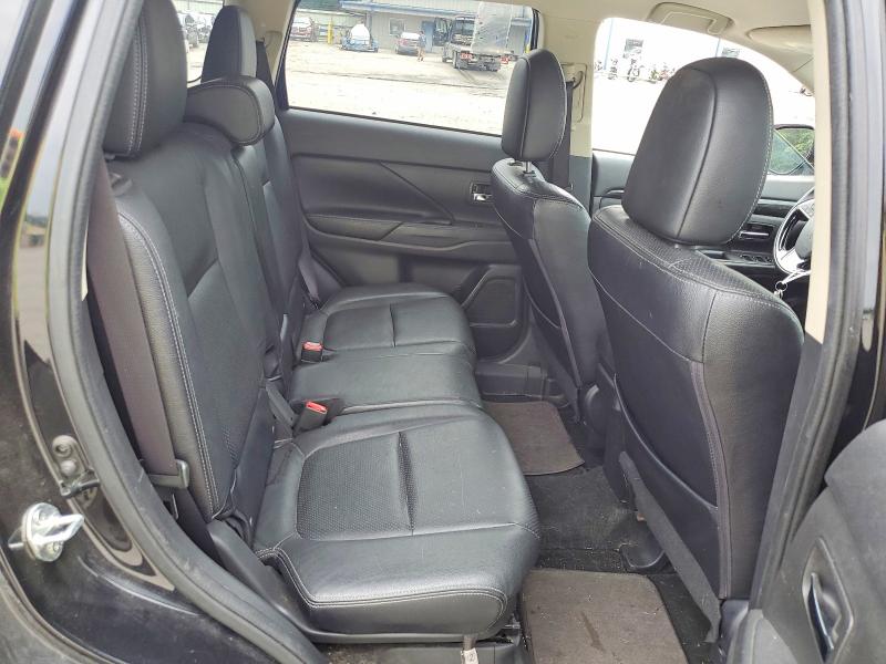 2017 Mitsubishi Outlander მანქანა იყიდება აუქციონზე, vin: JA4AZ3A36HZ068373, აუქციონის ნომერი: 64555976