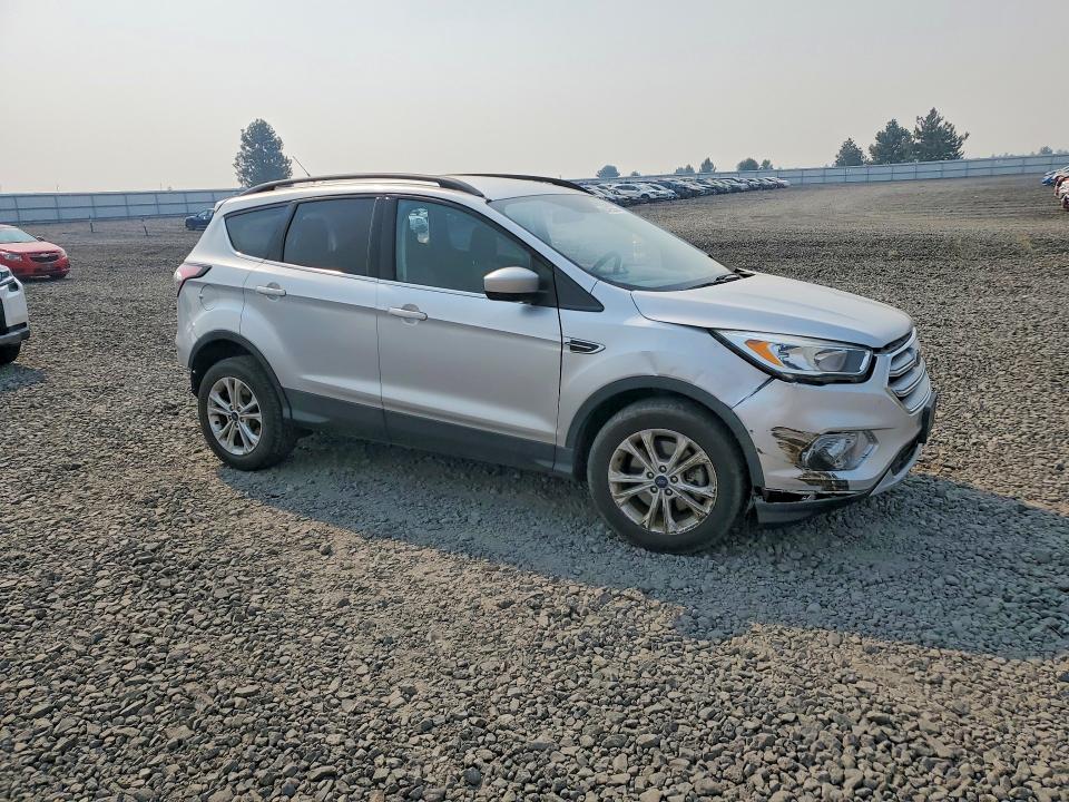 2018 Ford Escape მანქანა იყიდება აუქციონზე, vin: 1FMCU9GD6JUC13491, აუქციონის ნომერი: 63425556