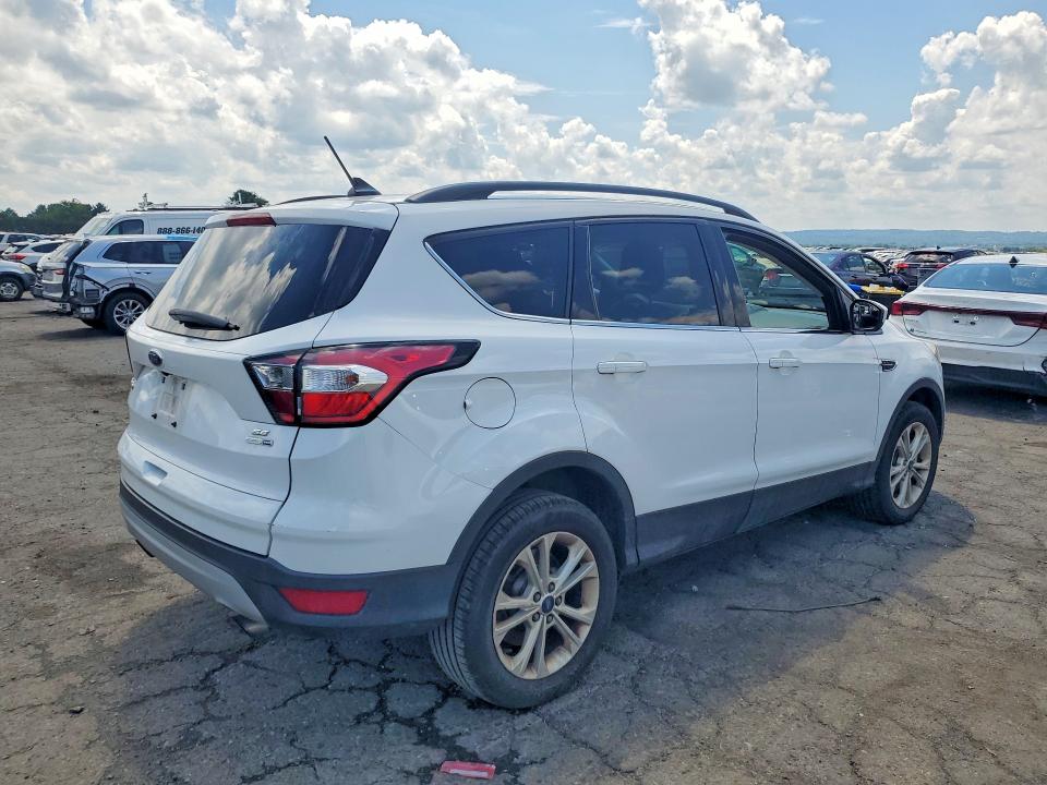 Aukcja sprzedaży 2018 Ford Escape, vin: 1FMCU9GD3JUB34053, numer aukcji: 63850926