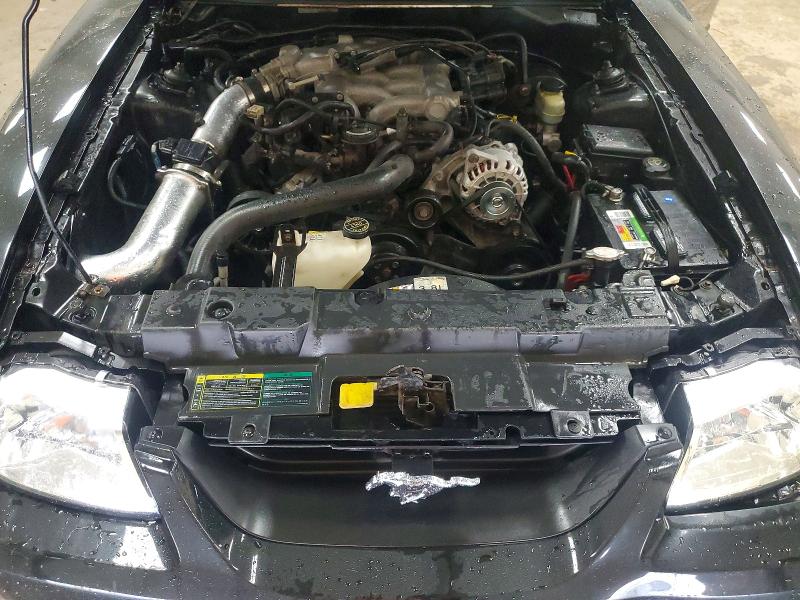 64438566 :رقم المزاد ، 1FAFP40411F230537 vin ، 2001 Ford Mustang مزاد بيع