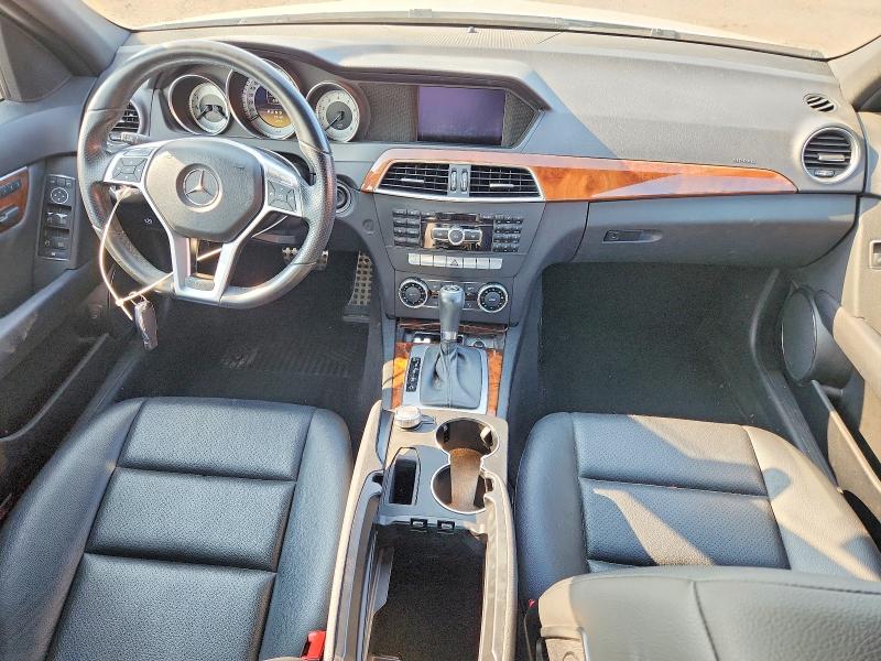2012 Mercedes-benz C მანქანა იყიდება აუქციონზე, vin: WDDGF8BB6CR227743, აუქციონის ნომერი: 64207616