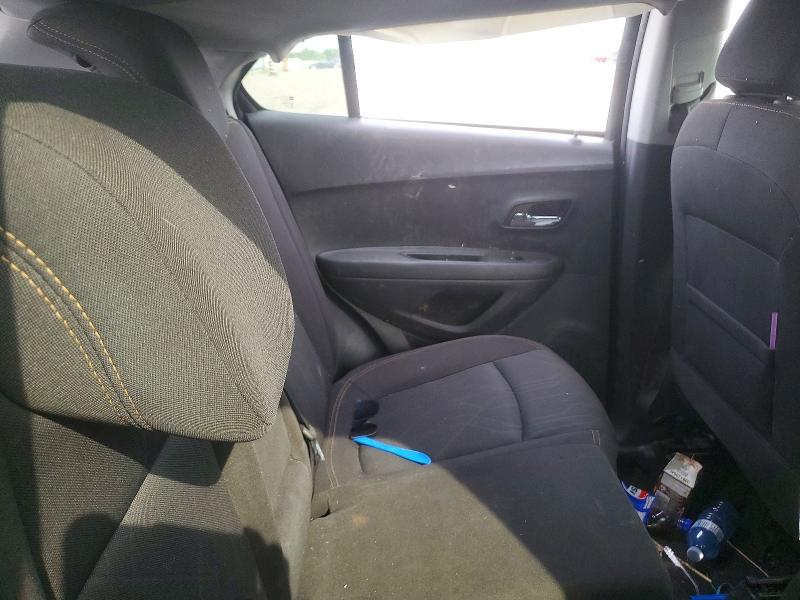 63670446 :رقم المزاد ، 3GNCJLSB0JL329061 vin ، 2018 Chevrolet Trax مزاد بيع