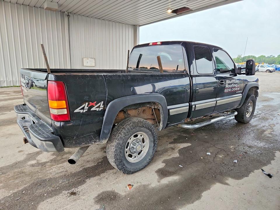 Продажа на аукционе авто 2002 Chevrolet Silverado, vin: 1GCHK29U52E257532, номер лота: 64363566