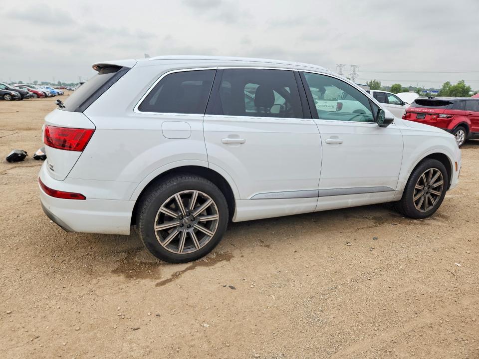 Продажа на аукционе авто 2017 Audi Q7, vin: WA1LAAF78HD020175, номер лота: 64631816