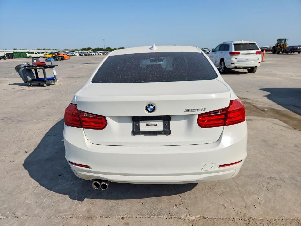 Продажа на аукционе авто 2014 Bmw 328, vin: WBA3C1C52EK105777, номер лота: 63729036