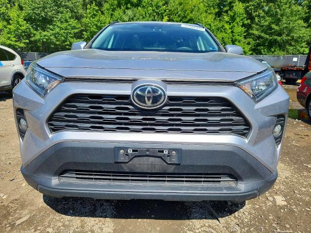 62606936 :رقم المزاد ، 2T3A1RFV7MC256194 vin ، 2021 Toyota Rav4 مزاد بيع