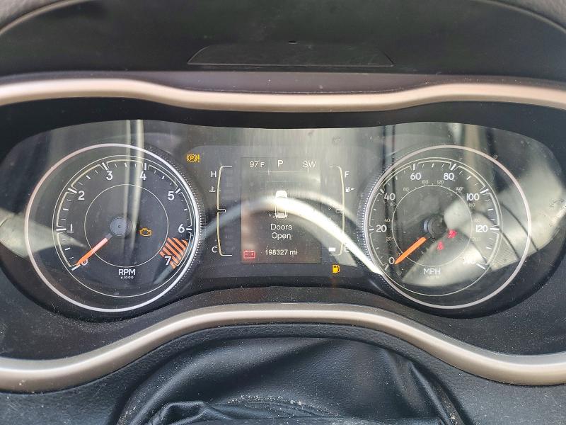 63695486 :رقم المزاد ، 1C4PJMCB1FW793122 vin ، 2015 Jeep Cherokee مزاد بيع